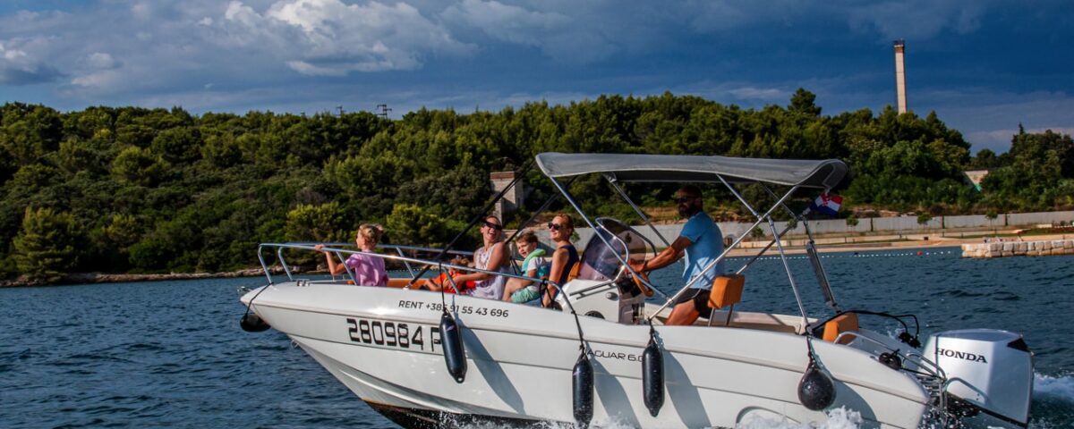 safe boat rentals in pula croatia
